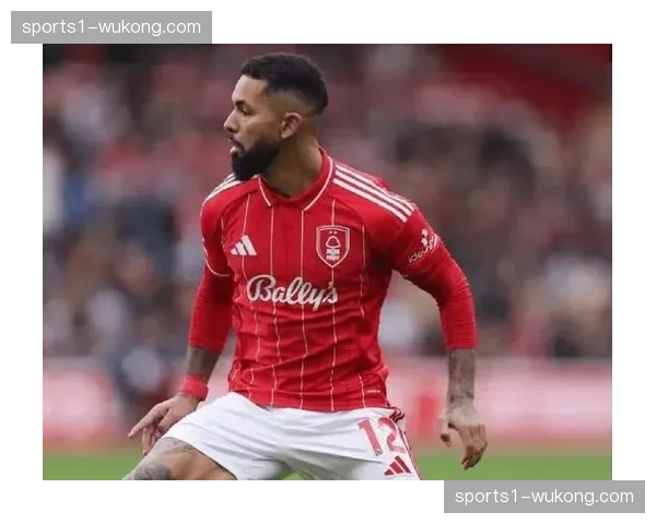 维拉租借道格拉斯路易斯获评B+ 旧将回归即插即用效果显著 维拉租借道格拉斯路易斯获评B+ 旧将回归即插即用效果显著